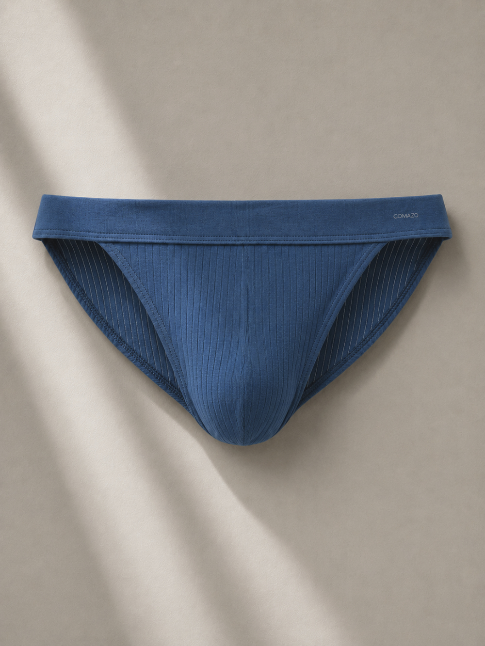 Tanga mit Nadelzug