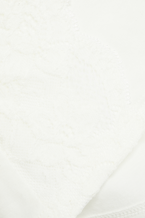 Detailbild Fairtrade Pants von Comazo in der Farbe Champagner mit Zierschleife und seitlichen Einsätzen mit edler Spitze.