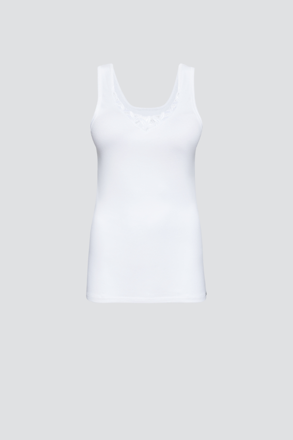 Product image front view: sleeveless undershirt in white with beautiful lace details, made of 100% cotton