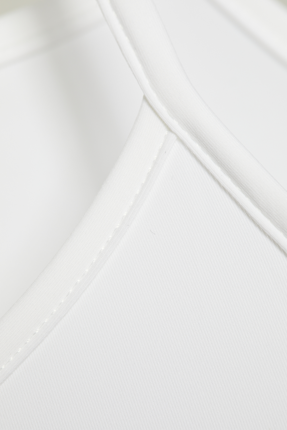 Detailbild Unterhemd Spaghettiträger von Comazo in der Farbe Weiß