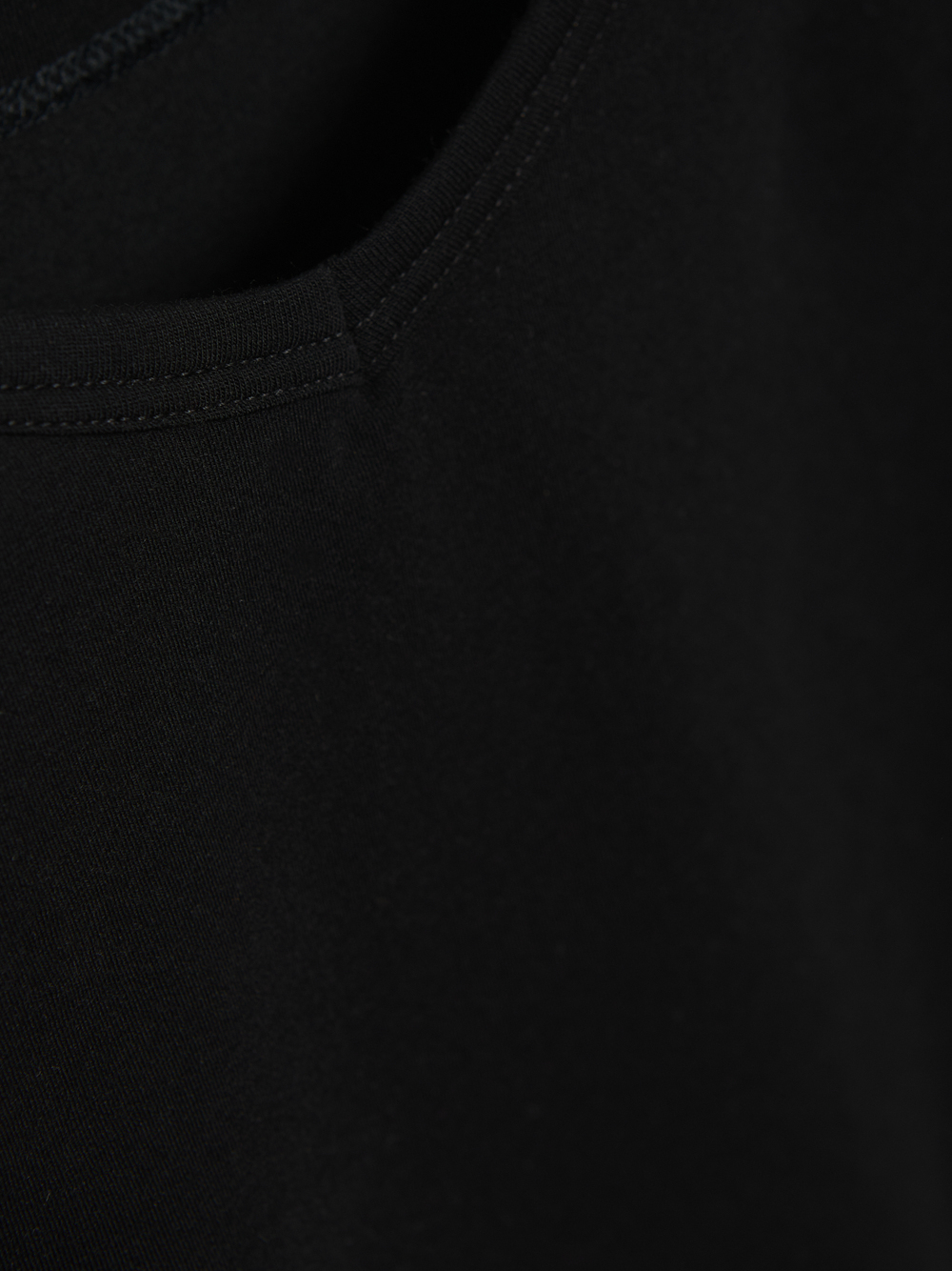 Detailbild Comazo Damen Unterhemd aus Pima-Baumwolle und Micromodal Farbe Schwarz