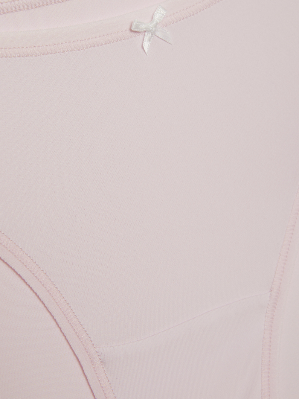 Produktbild Vorderansicht Mini-Slip in der Farbe Camelia mit Zierschleife