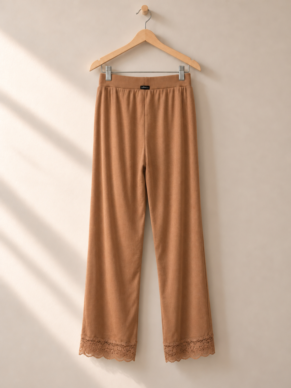 Lange Schlafhose aus Doppelripp mit Spitze