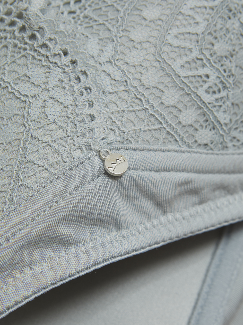 Detailbild Comazo Damen BH aus Modal mit zarter Spitze Farbe Dust