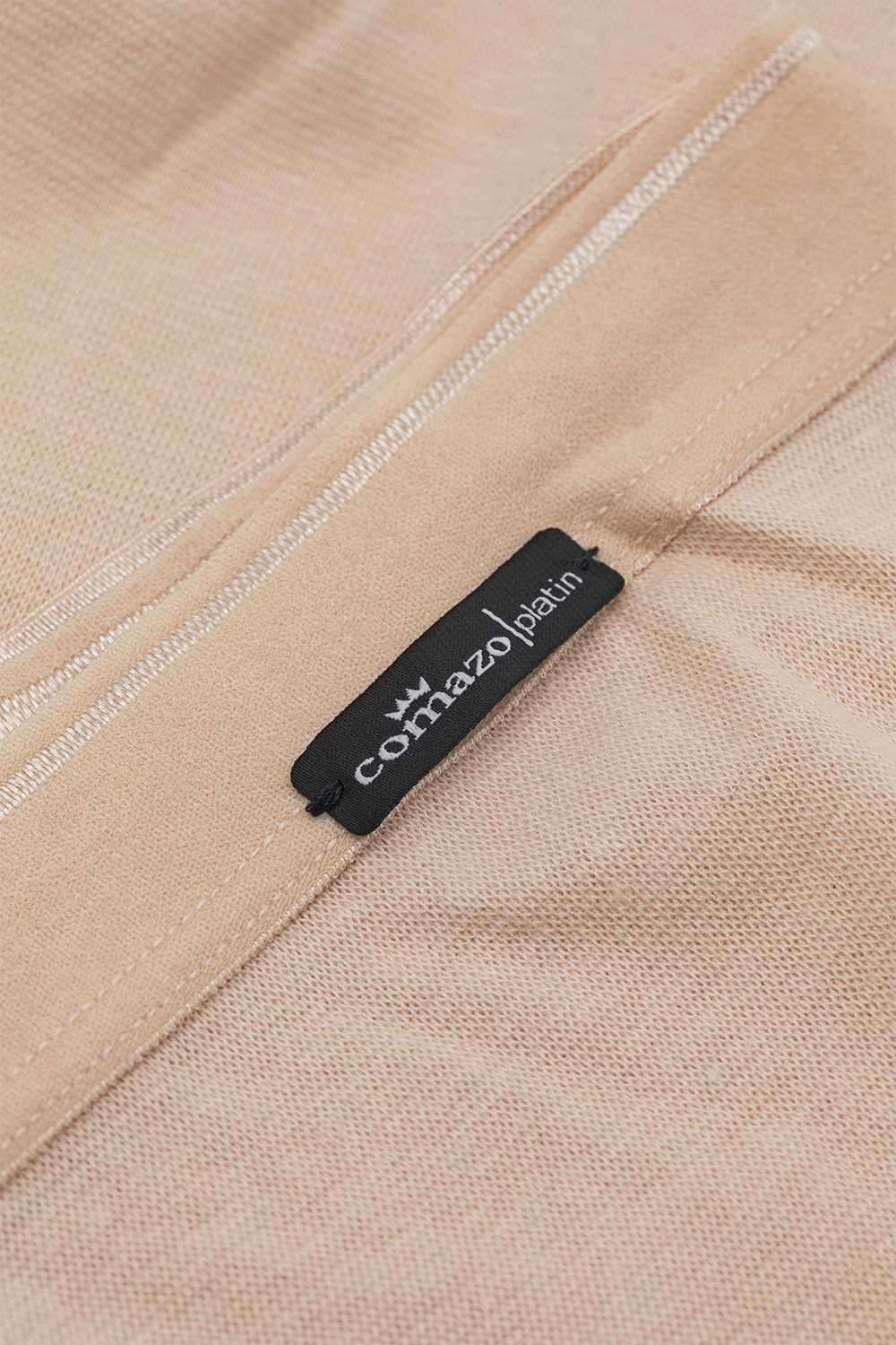 Detail image: Comazo maxi slip in Powder, fine rib quality.