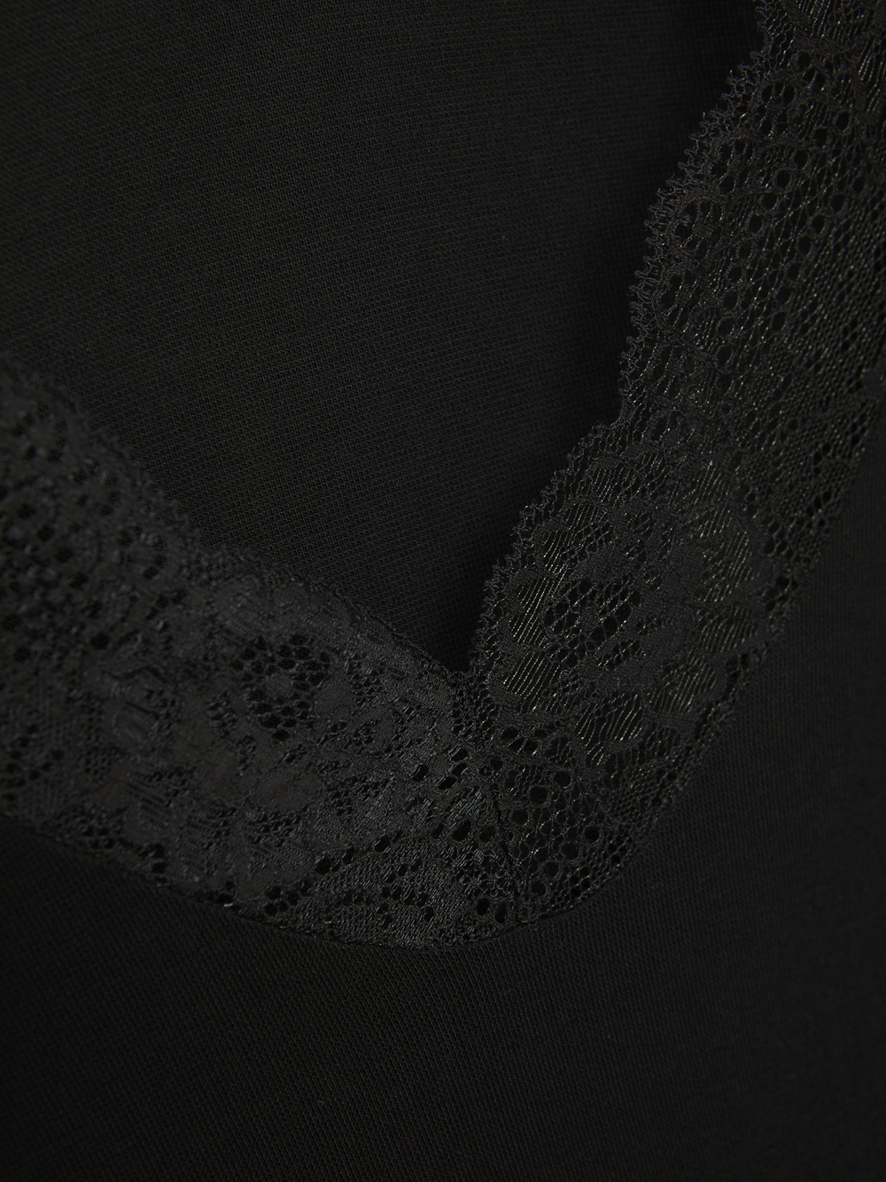 Detailbild Comazo Damen Shirt aus Modal mit Spitze Farbe Schwarz