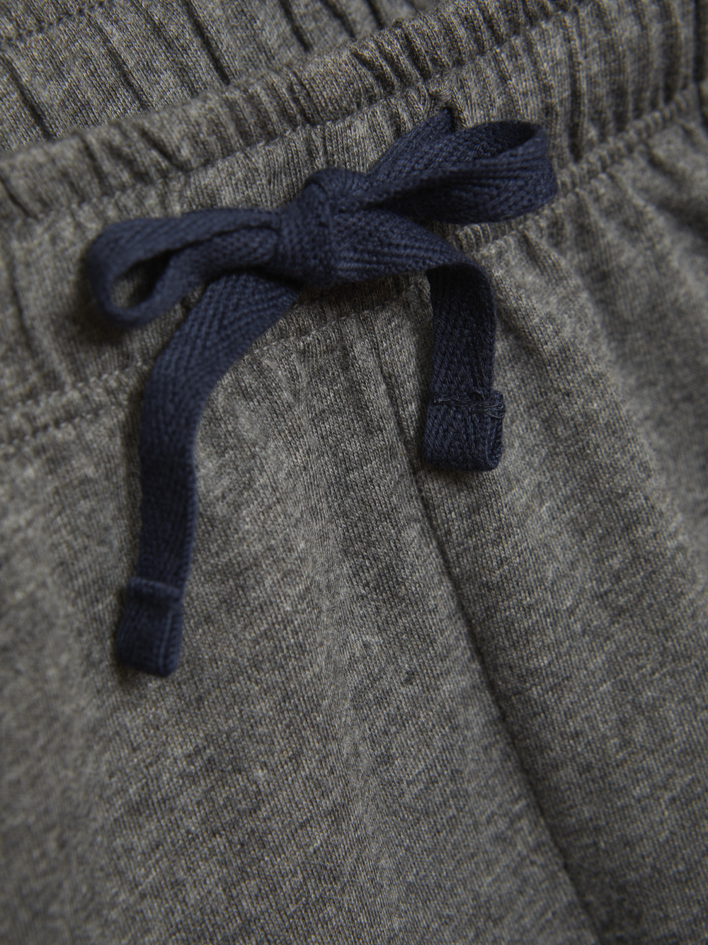 Detailbild Kinder Schlafanzug aus 100% Baumwolle Farbe Grau-Melange