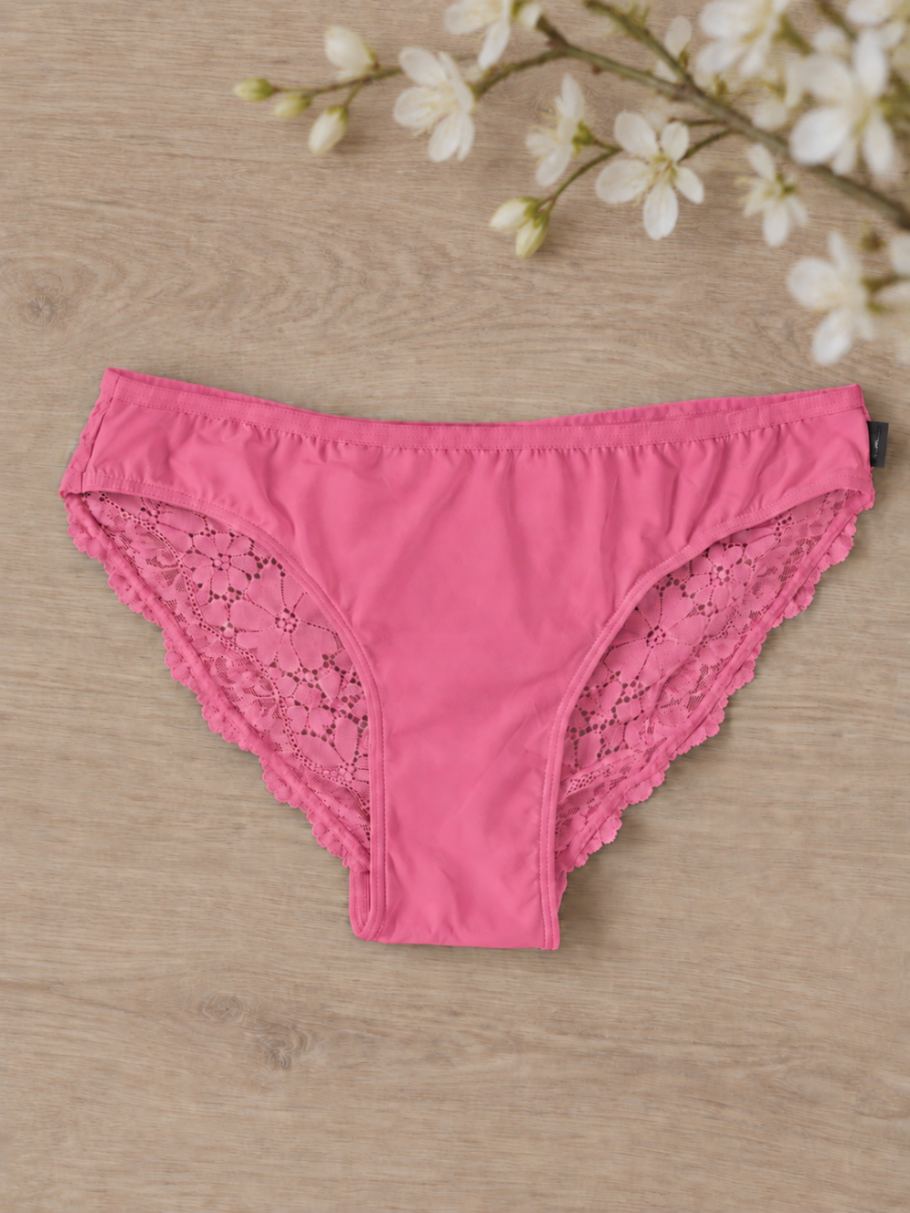 Jazz pants with lace