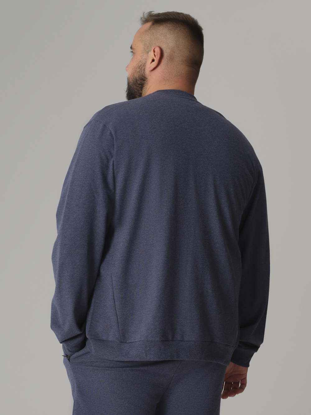 Rückansicht: Mann trägt Comazo Blouson Jacke mit Reißverschluss Farbe Dunkelblau-Melange