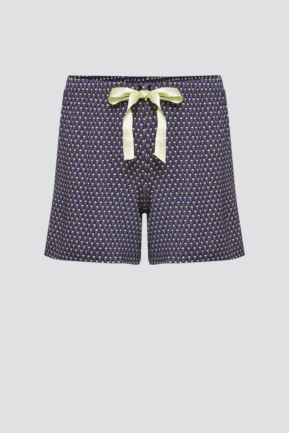 Produktbild Vorderansicht Comazo Damen Schlafshorts aus Micromodal Farbe Purple Print