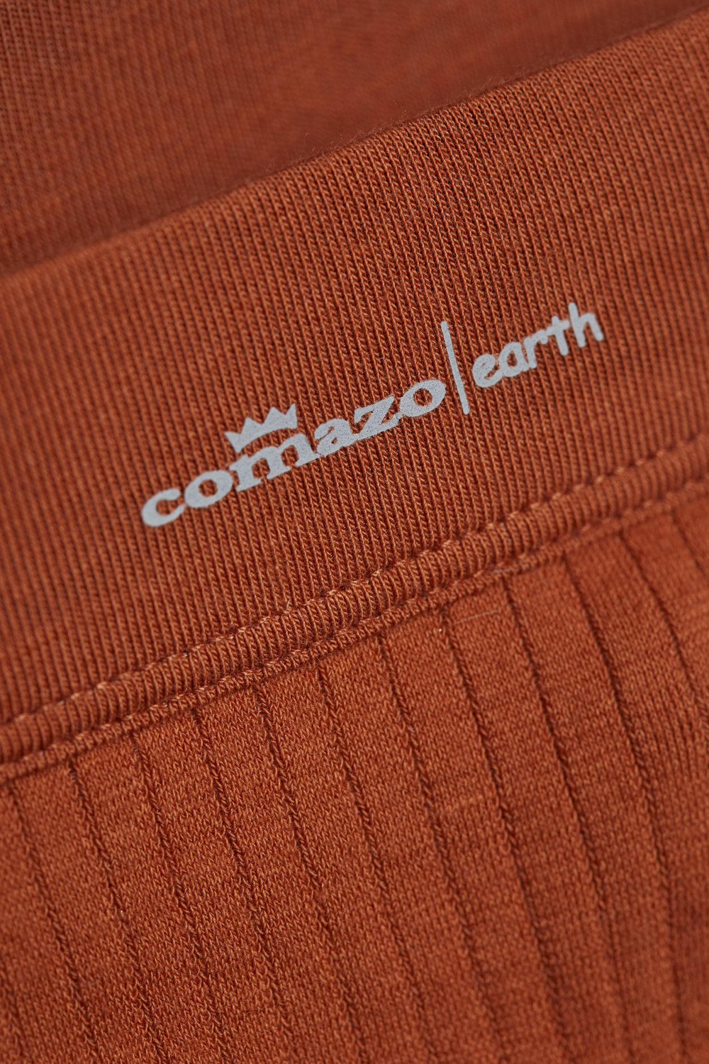 Detailbild Fairtrade Slip von Comazo in der Farbe Zimt mit Nadelzug