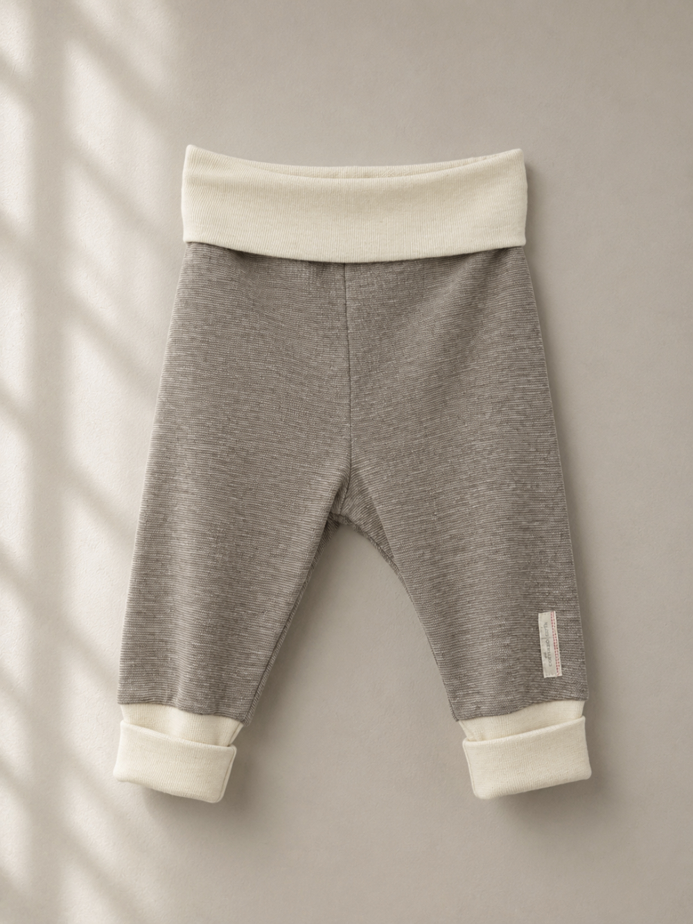 Baby pants with wool and silk