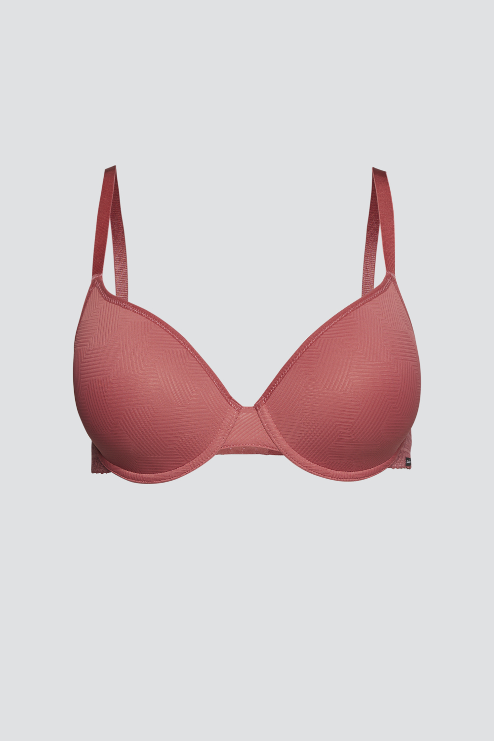 Produktbild Vorderansicht Schalen-BH von Comazo in der Farbe Marsala mit verführerischen Spitzendetails und grafischem Muster
