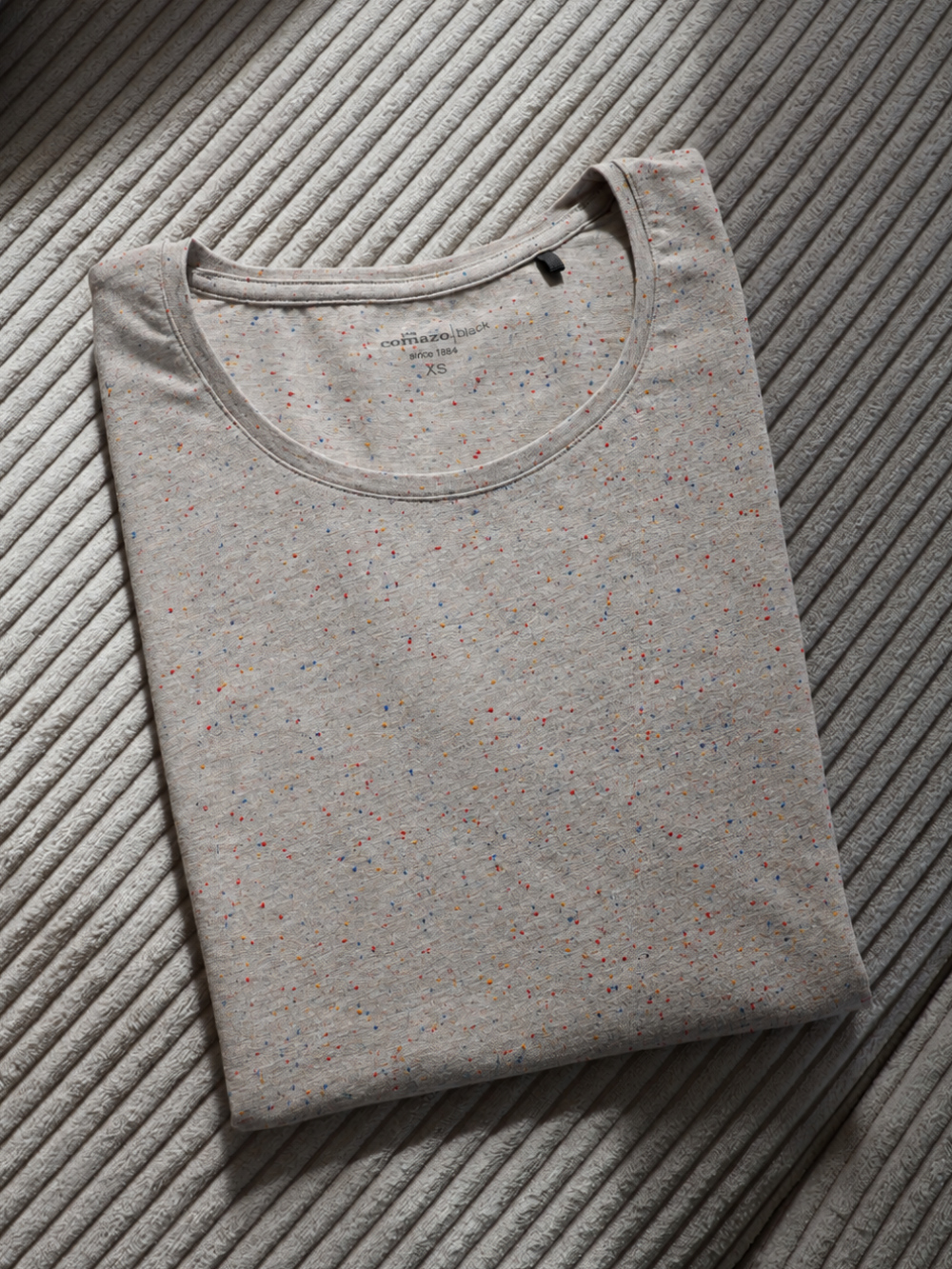 Basic shirt short-sleeved