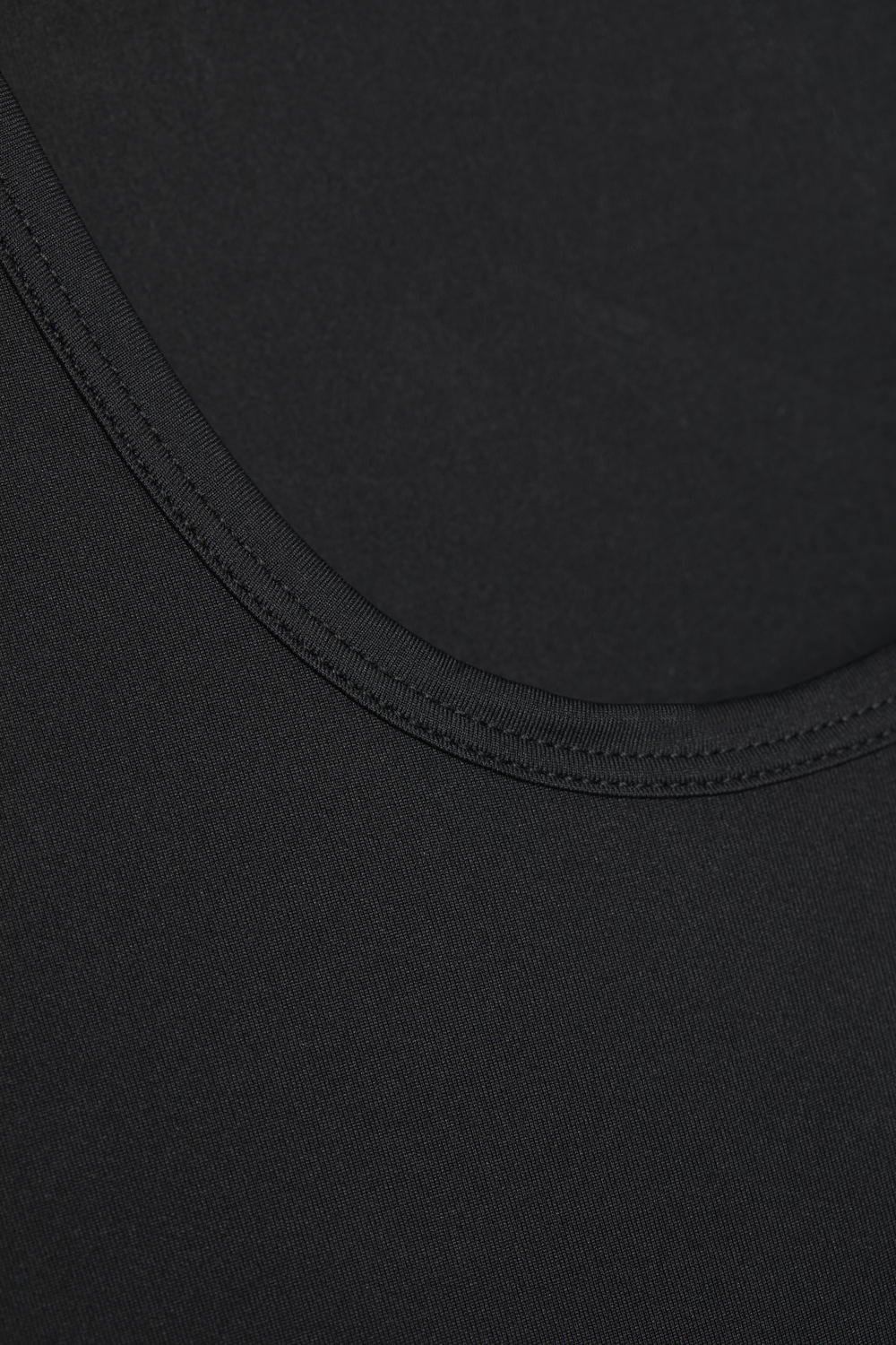 Detailbild Shirt langarm von Comazo in der Farbe Schwarz mit BeSoCool Technologie