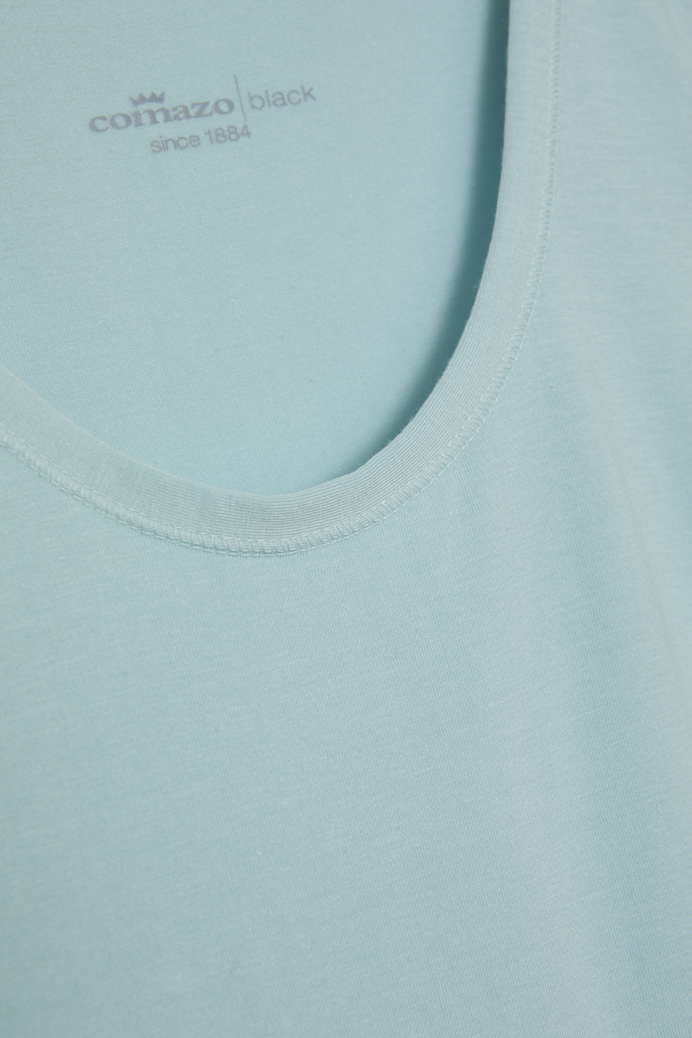 Detail image of Comazo women's tank top with spaghetti straps in the color Skyline made from MicroModal®.