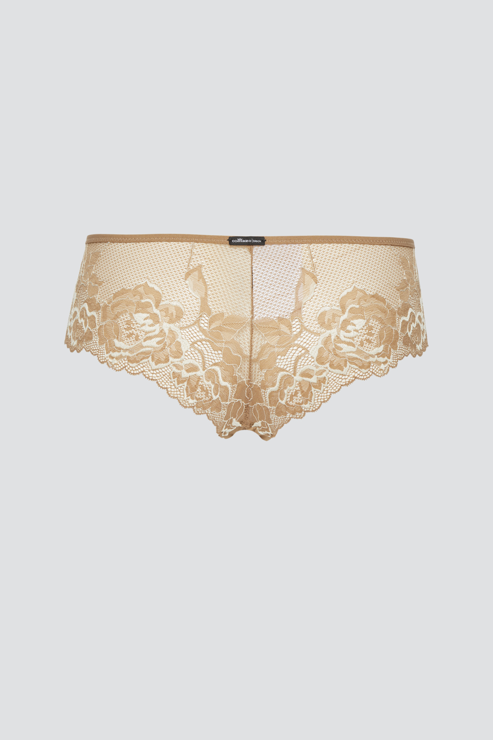Produktbild Rückansicht Brasil-Slip von Comazo in der Farbe Caramel mit schönen Spitzen-Details.